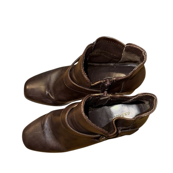 G.H Bass&Co Ankle Boots with Buckle Detail - Picture 5 of 8